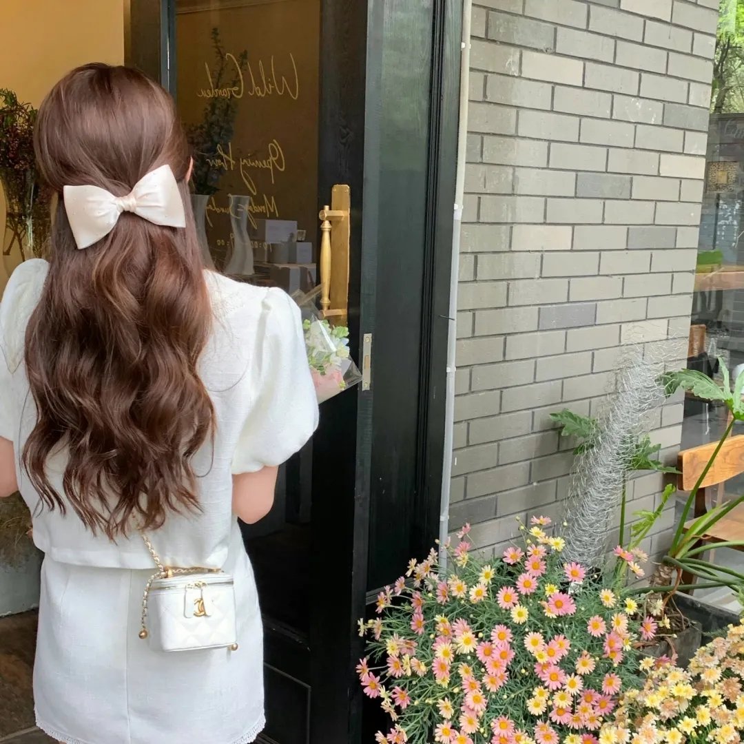 鲨鱼湖泊